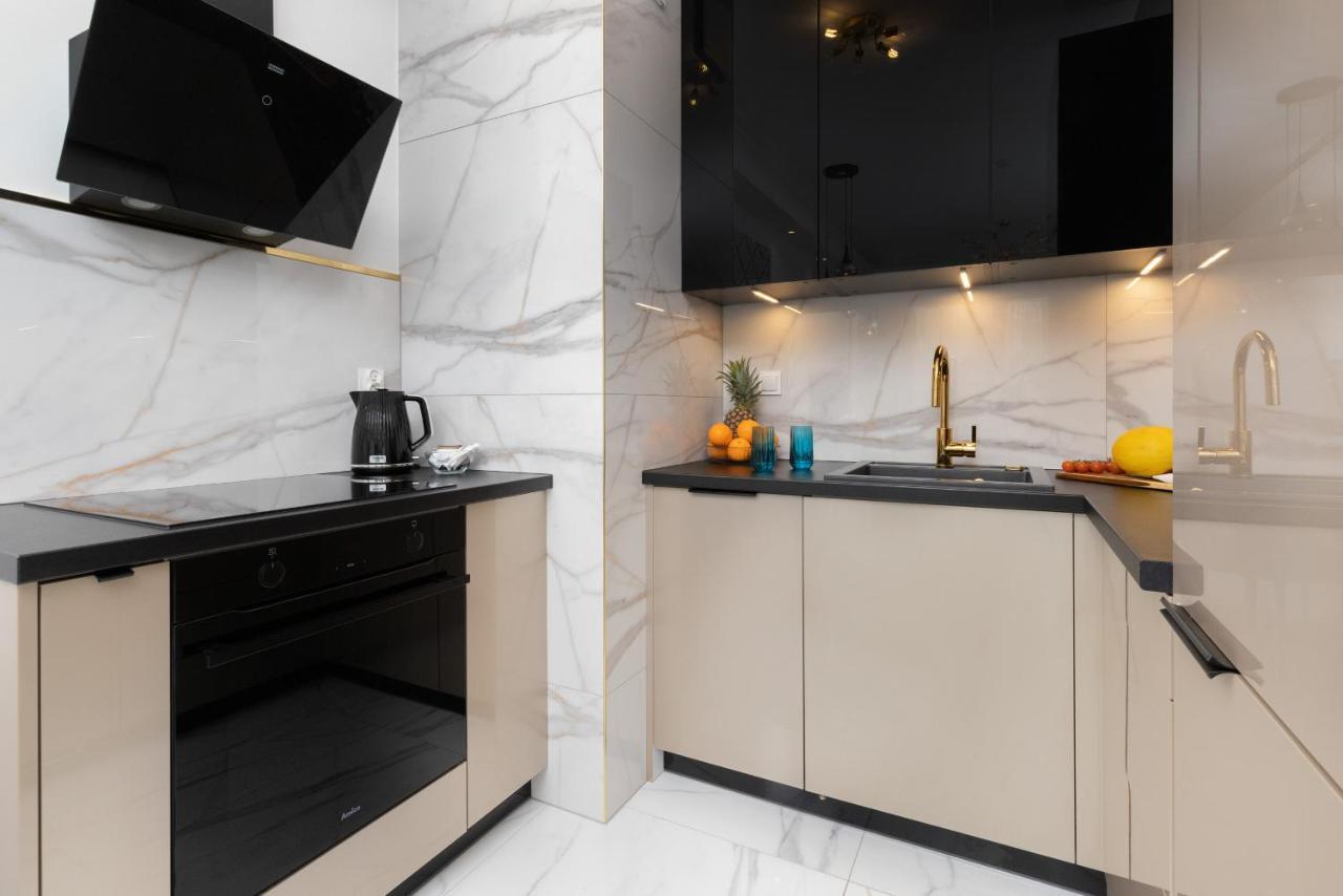 Plac Unii Apartment Gdynia Srodmiescie By Renters Prestige Exterior foto